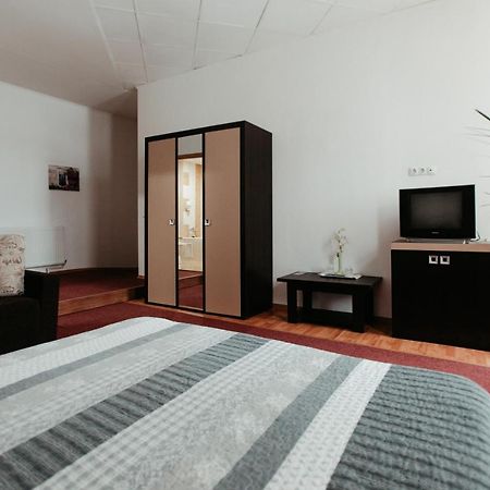Casa Preturii Hotel Tirgu Lapus Luaran gambar