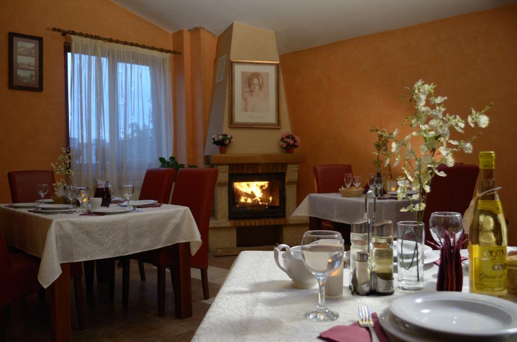 Casa Preturii Hotel Tirgu Lapus Luaran gambar