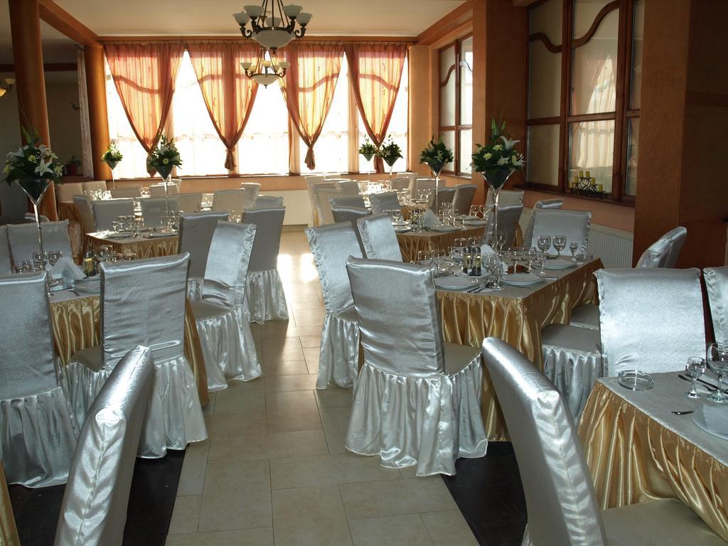 Casa Preturii Hotel Tirgu Lapus Luaran gambar