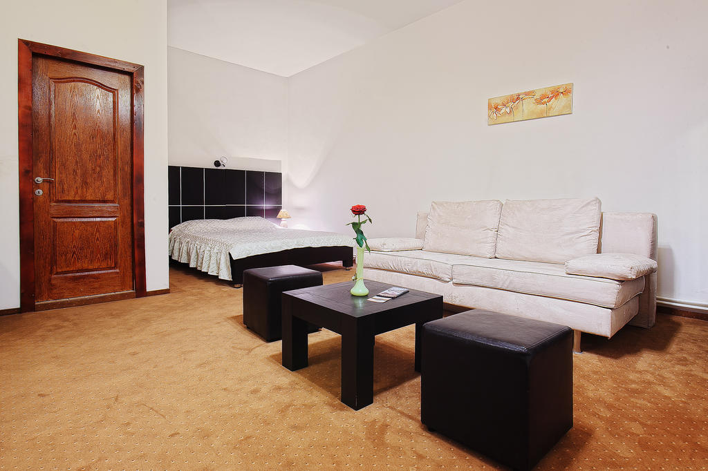 Casa Preturii Hotel Tirgu Lapus Bilik gambar